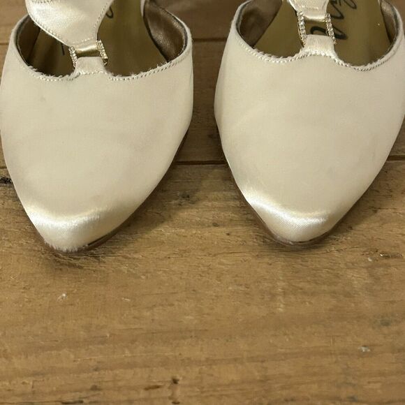 Night Life By Life Stride Womens Shoes White Fabric Cone Heels Size 7B #38014 - Picture 3 of 12